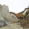 真っ白で荒々しい岩肌を下から見上げる日本キャニオン【青森：白神山地】